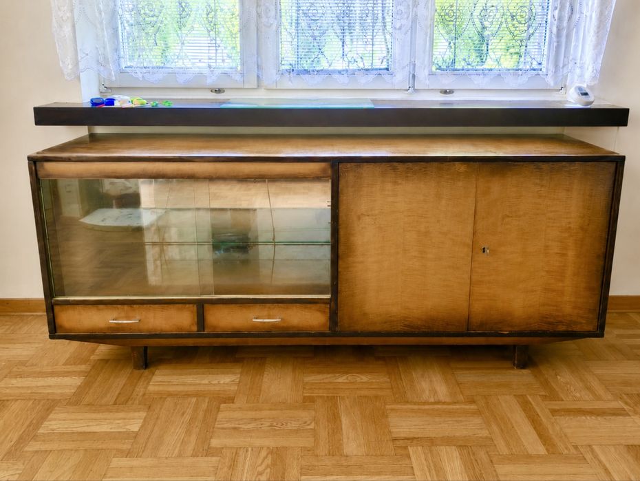 Kredens / komoda vintage PRL 70 lata