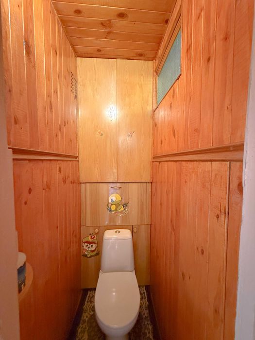 Продам 3-кімнатну квартиру в цегляному будинку.  вул.Міцкевича, 5