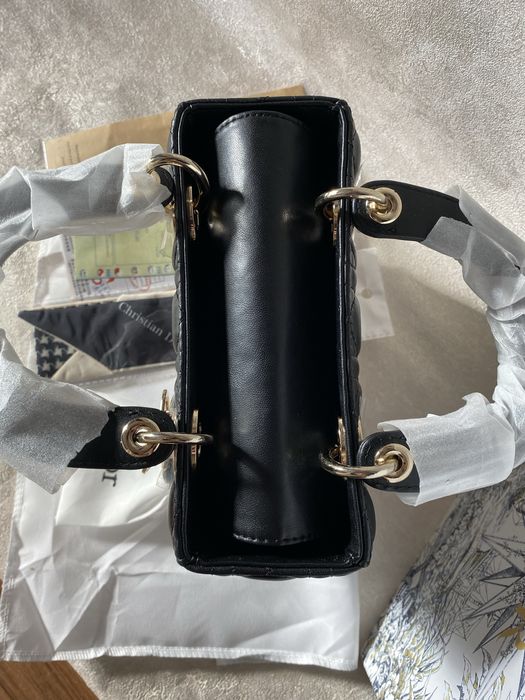 Сумочка в стилі Dior