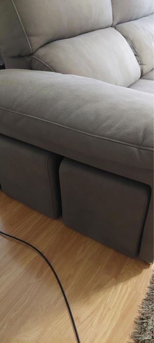 Sofá com chaise longue