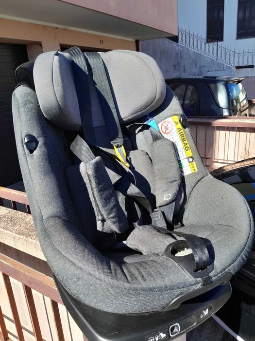 Cadeirinha Bebé Confort reclinável Isofix max 19kg