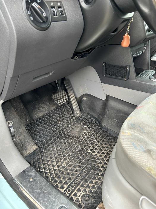 VW Caddy Вантажний 1.9TDi Автомат