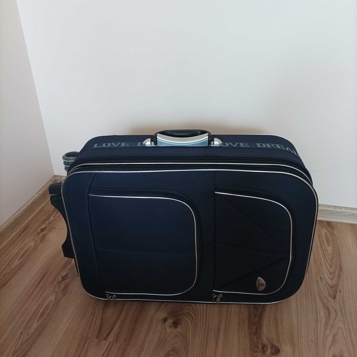Duża walizka podróżna na kółkach plus kuferek Globtroter