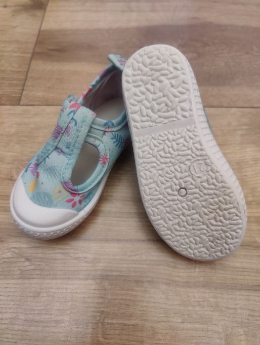 Buty dla dziewczynki r 21