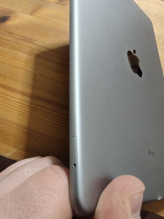 A1709 без зарядного