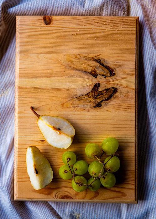 Tábua de servir em madeira natural – artesanal