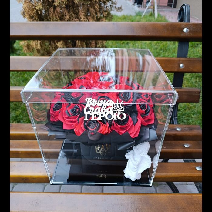 Букет з атласної стрічки,букети для Героев України на кладовище