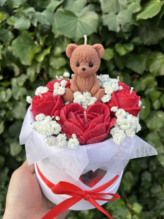 Подарунок на 14 лютого/Букети і свічок