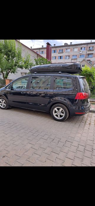 Seat Alhambra  мінівен
