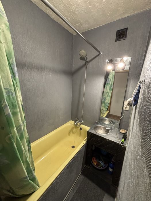 р Продаж 3-кімнатної квартири на Чайці