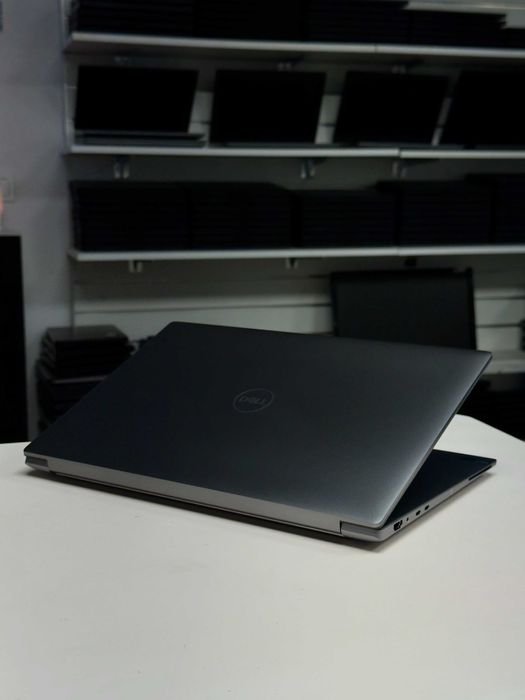 Dell Precision 5690 Ultra 7-165H 16GB 1TB SDD RTX 3500 ADA, 4k+ DOTYK!