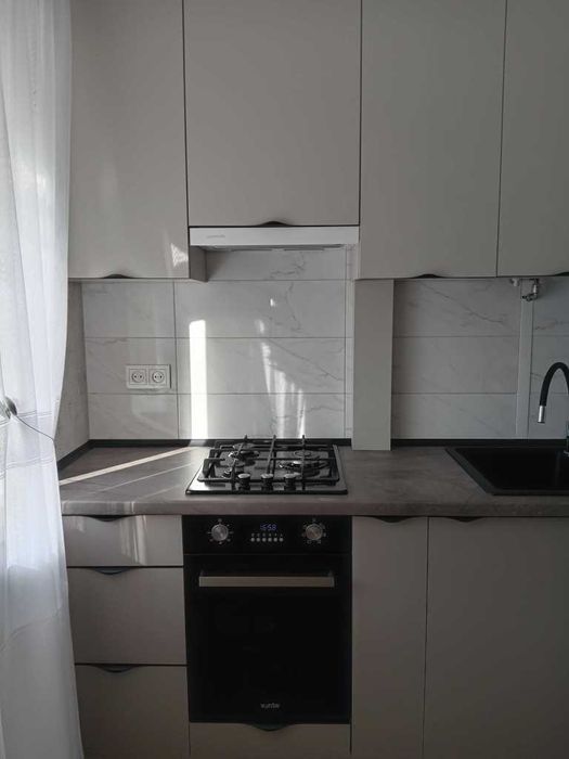 В продажу двокімнатна квартира в Центрі міста з новим,якісним ремонтом