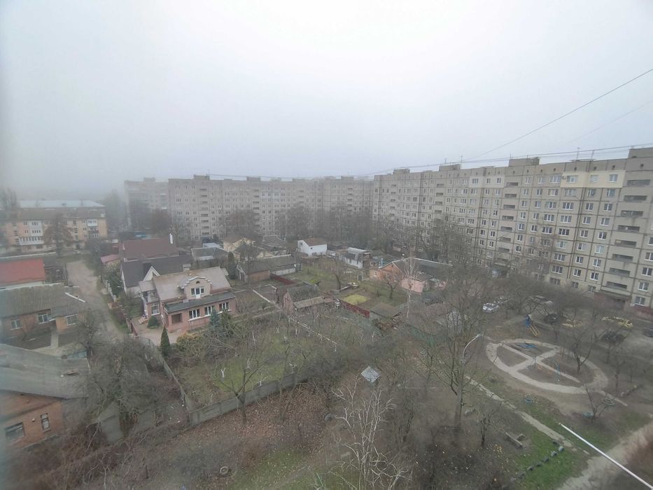 Продаж трьохкімнатної квартири в районі медуніверситета і ринка урожай