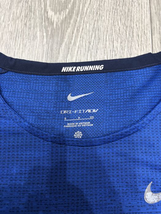 Футболка Nike Dri-Fit Running у розмірі S , синього кольору