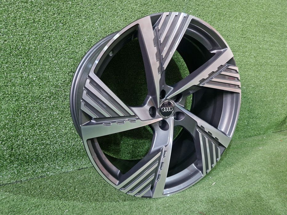 Диски R22 5 x 112 CB 66.5 Audi  Q7 Q8 DAU107