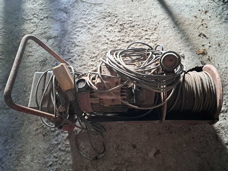 Guincho Elétrico com Estrutura