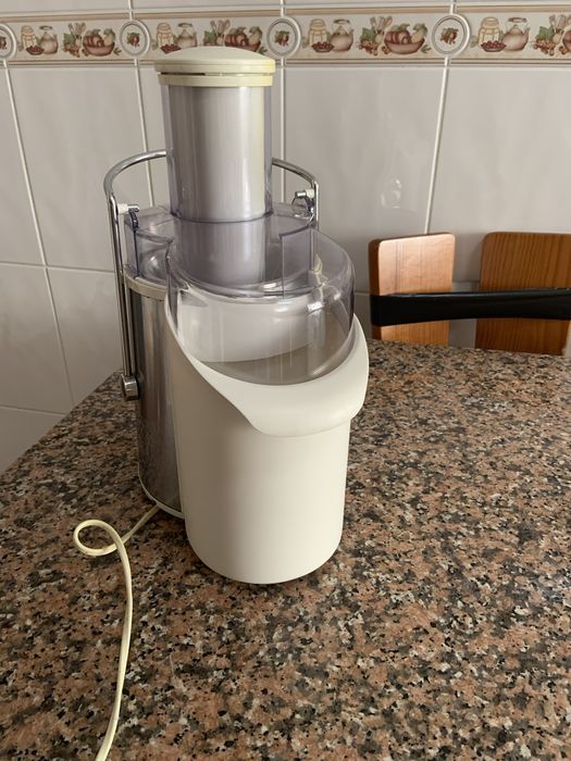 Maquina sumos marca Ariete
