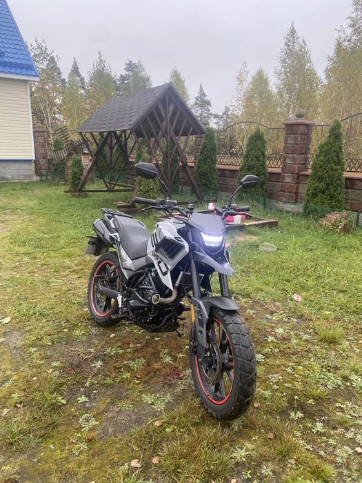 Мотоцкел текен 250