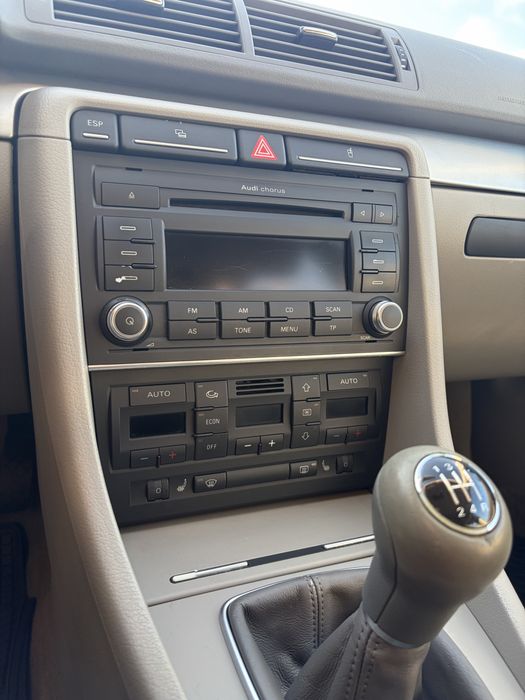 Audi A4 1.6 бензин