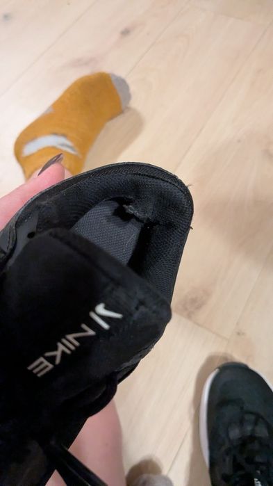 Buty adidasy Nike czarne rozmiar 40 stan bardzo dobry