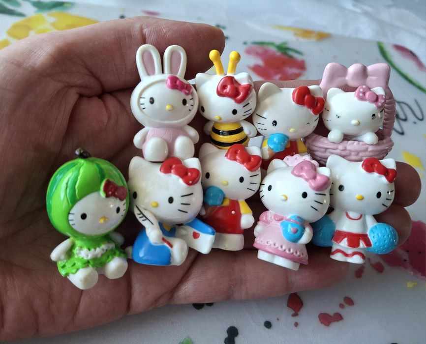 Rodzinka Hello Kitty figurki