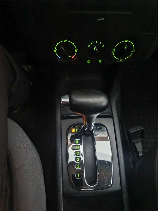 Шкода фабія автомат