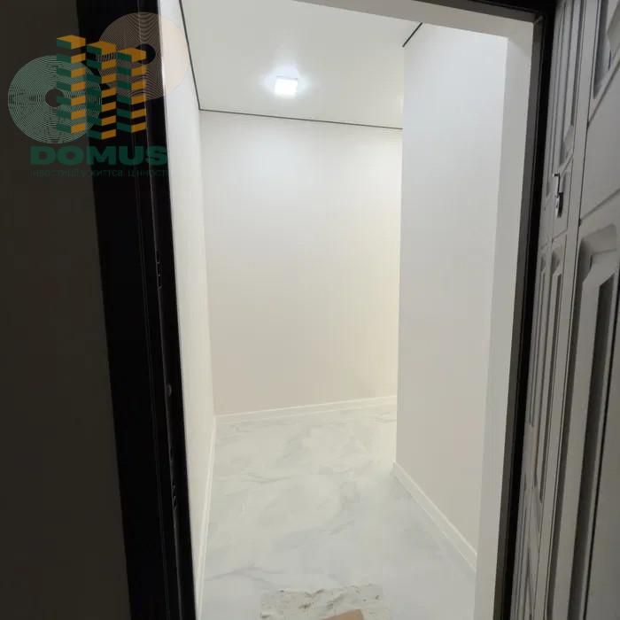 Продам 2 комн на Краснова ЖК 65 Жемчужина! Новый ремонт!