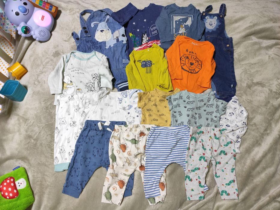 Величезний набір якісних речей (17 шт) 68 розміру на хлопчика