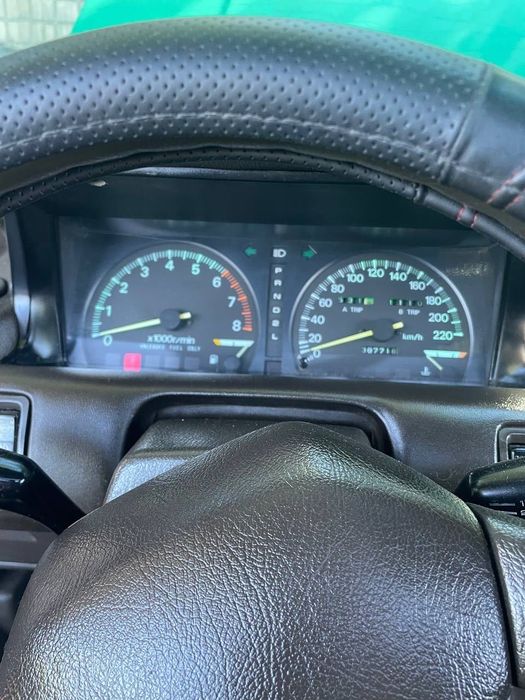 Продам машину Mitsubishi