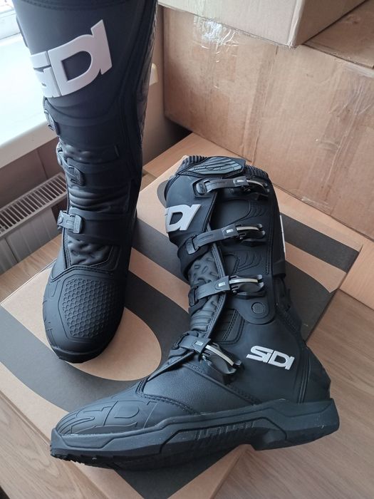 Мотоботи SIDI ендуро мотокрос мото боти
leatt fox alpinestars tech 7 kovi geon gaerne sg10 SG12