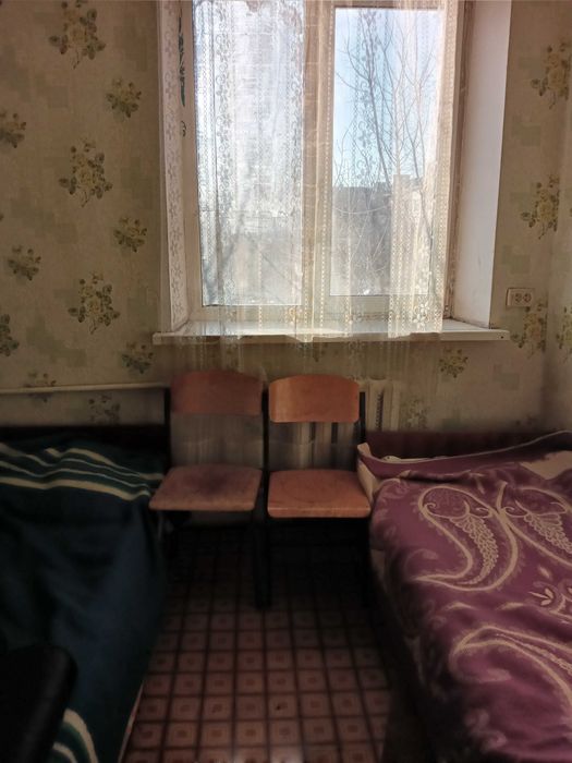 Сдам гостинку м. Хол.Гора