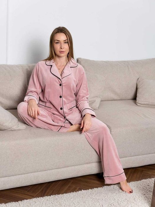 Комфортна піжама для дому — ідеальний супутник у моменти відпочинку