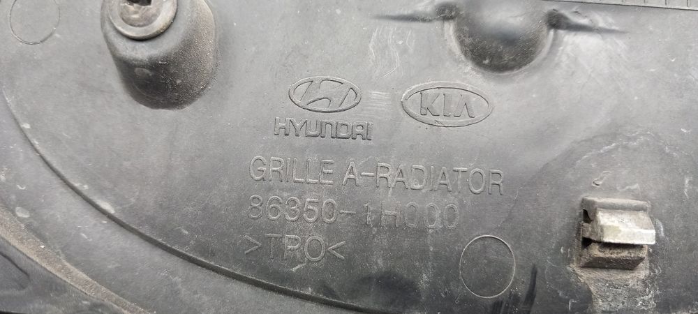 Grelha frente KIA Ceed (ED)