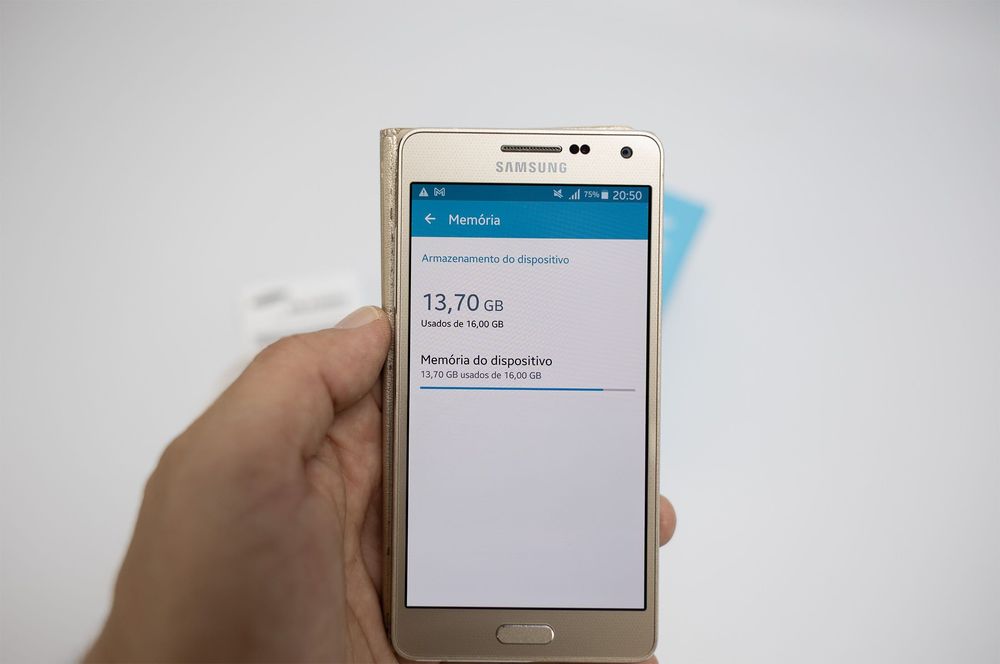 Telemóvel Samsung Galaxy A5 (SM-A500FU) 16GB Dourado Desbloqueado