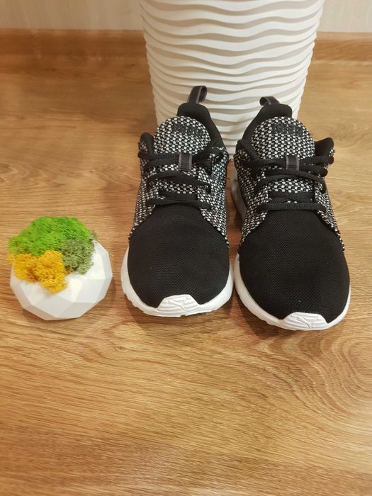 кросівки Puma  39 р.