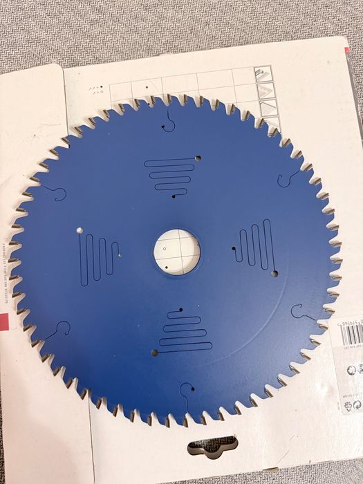 Disco de serra Bosch para chão laminado 216mm