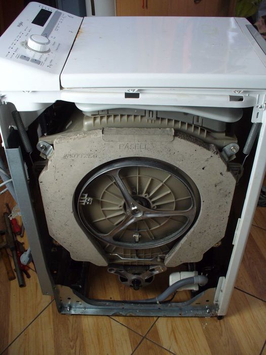 Pralka Whirlpool 6th Sense.