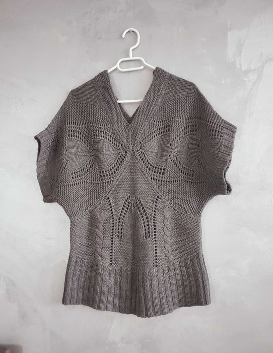 Sweter bez rękawów