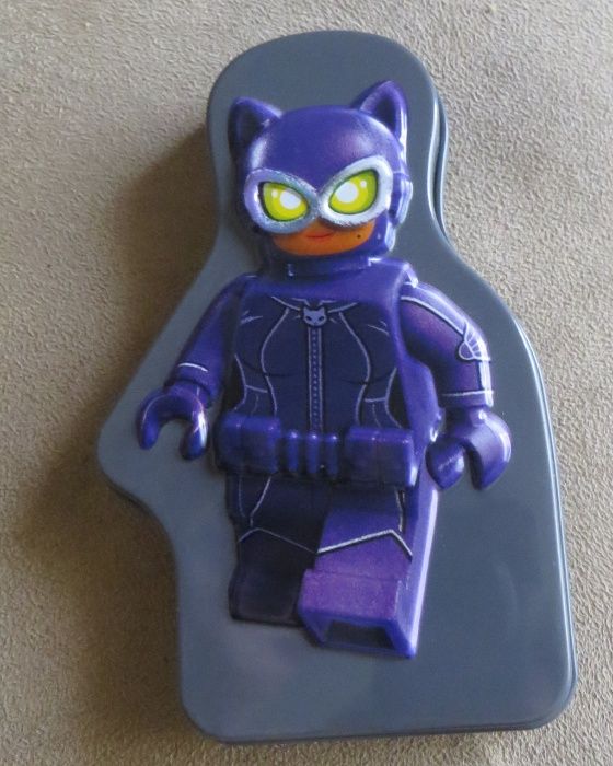 Conjunto Estojo em metal da Lego + ioiô em madeira + Oferta 4 DVD´s