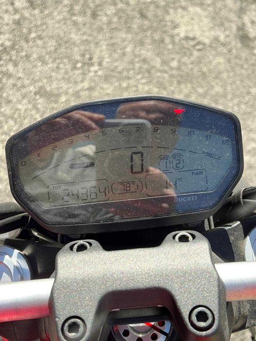 Ducati Monster 821 de 2017 - 25,000kms