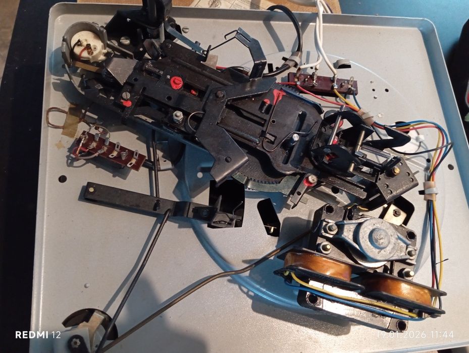 Gramofon retro UNITRA fonica WG 510 że zmieniarką płyt.