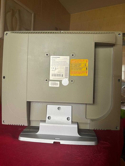 Televisao Grundig com comando64737819460482123