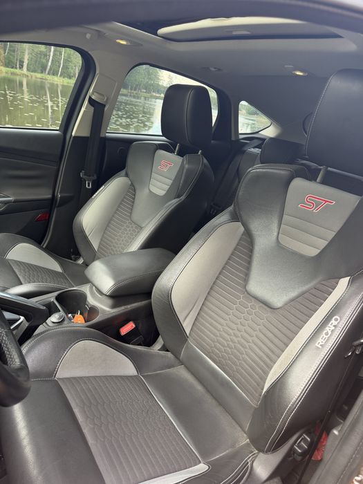 Ford Focus ST Line 2.0 benzyna automat