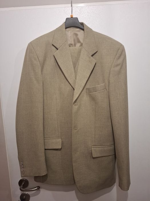 Garnitur 3- częściowy używany.