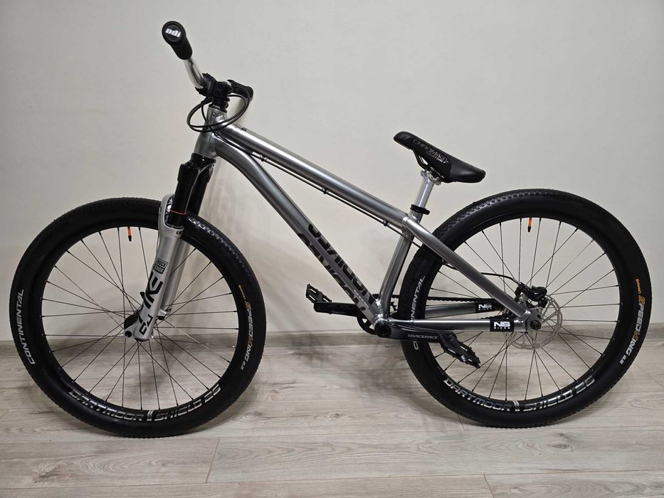 NS Bikes DECADE V2 silver, PIKE DJ 100, dirt 2025