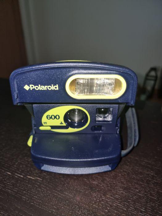 Vendo Polaroid 600