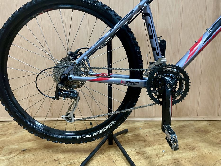 Bicicleta GT avalanche