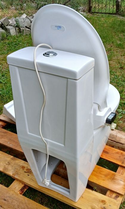 Automatyczna deska myjąca Bio Bided BB-1000 + WC kompakt