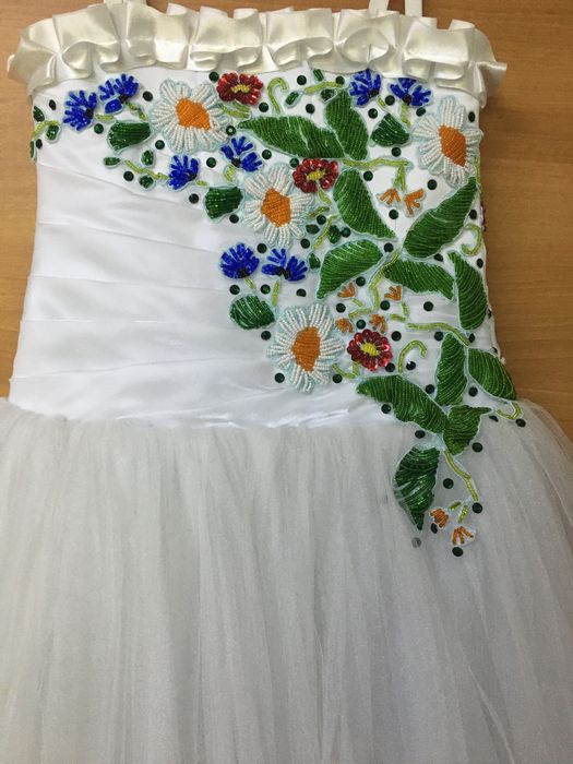 Сукня вишита бісером, вишиванка, святкова сукня, праздничное платье