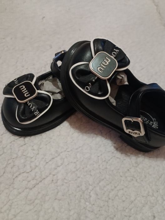 туфлі для дівчинки 25 розмір